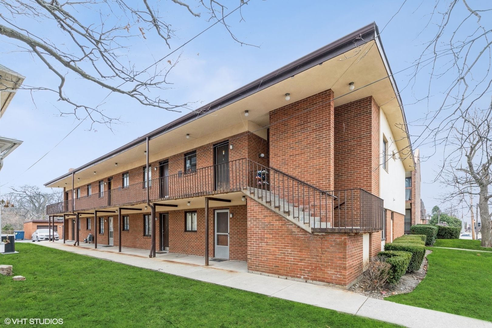 1970 Green Bay Road #B-3 — Highland Park, IL 60035