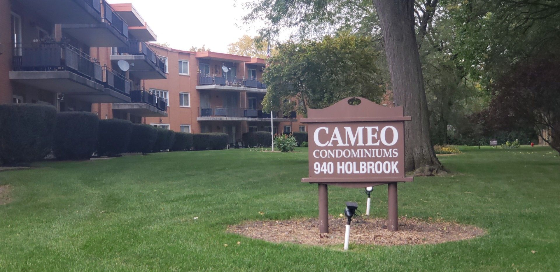 940 Holbrook Road #26C — Homewood, IL 60430