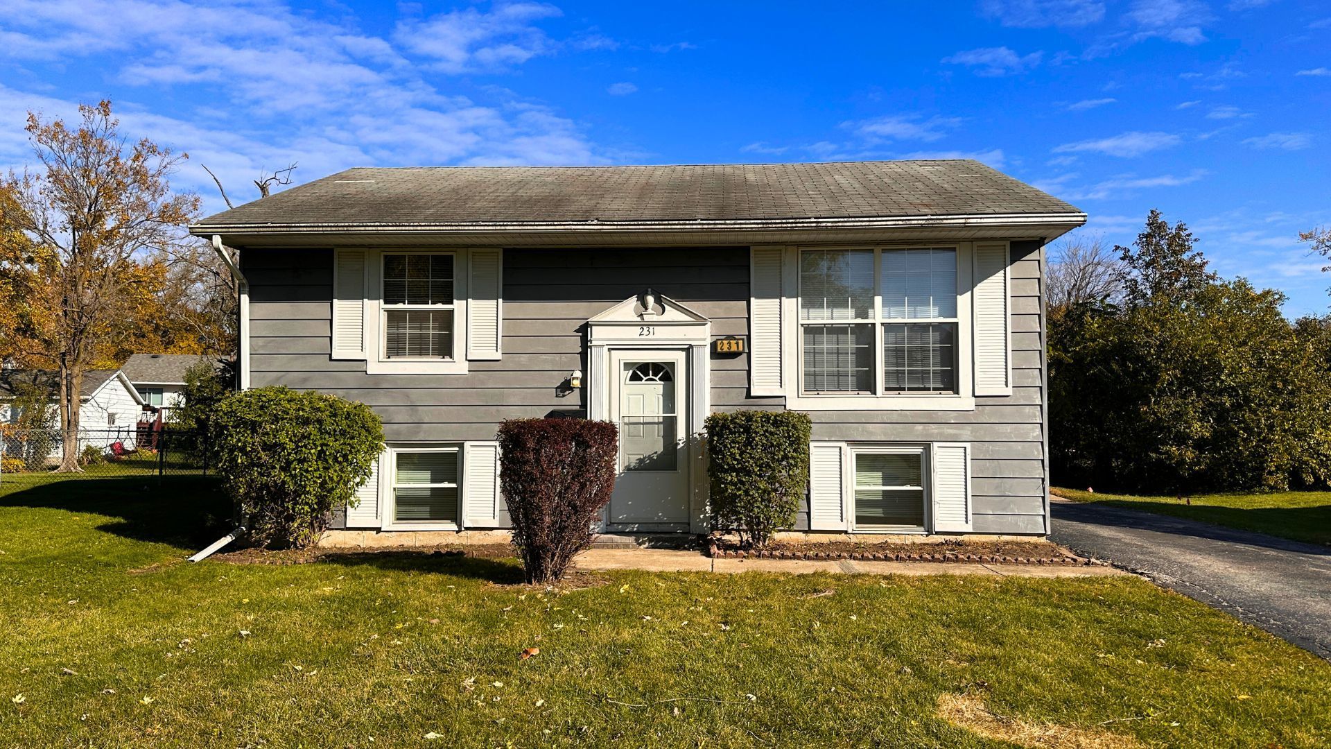 231 E Tulip Drive — Glenwood, IL 60425