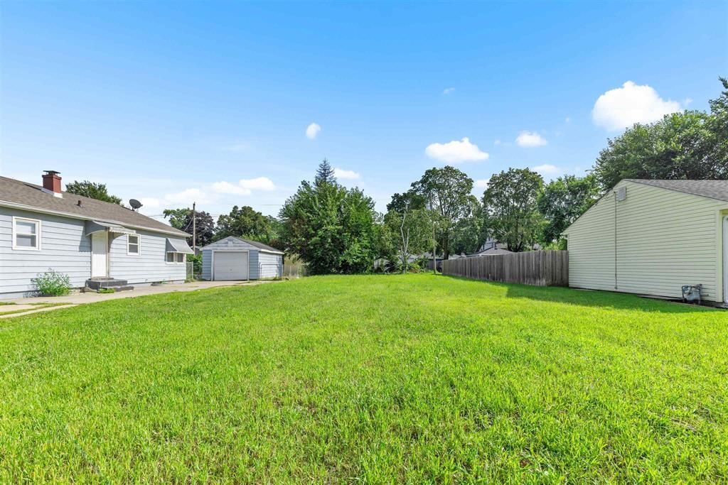 2916 Custer Avenue — Rockford, IL 61101