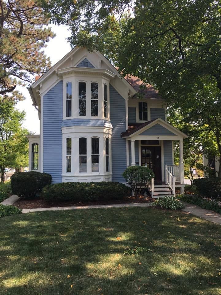 11 N Grant Street #201 — Hinsdale, IL 60521