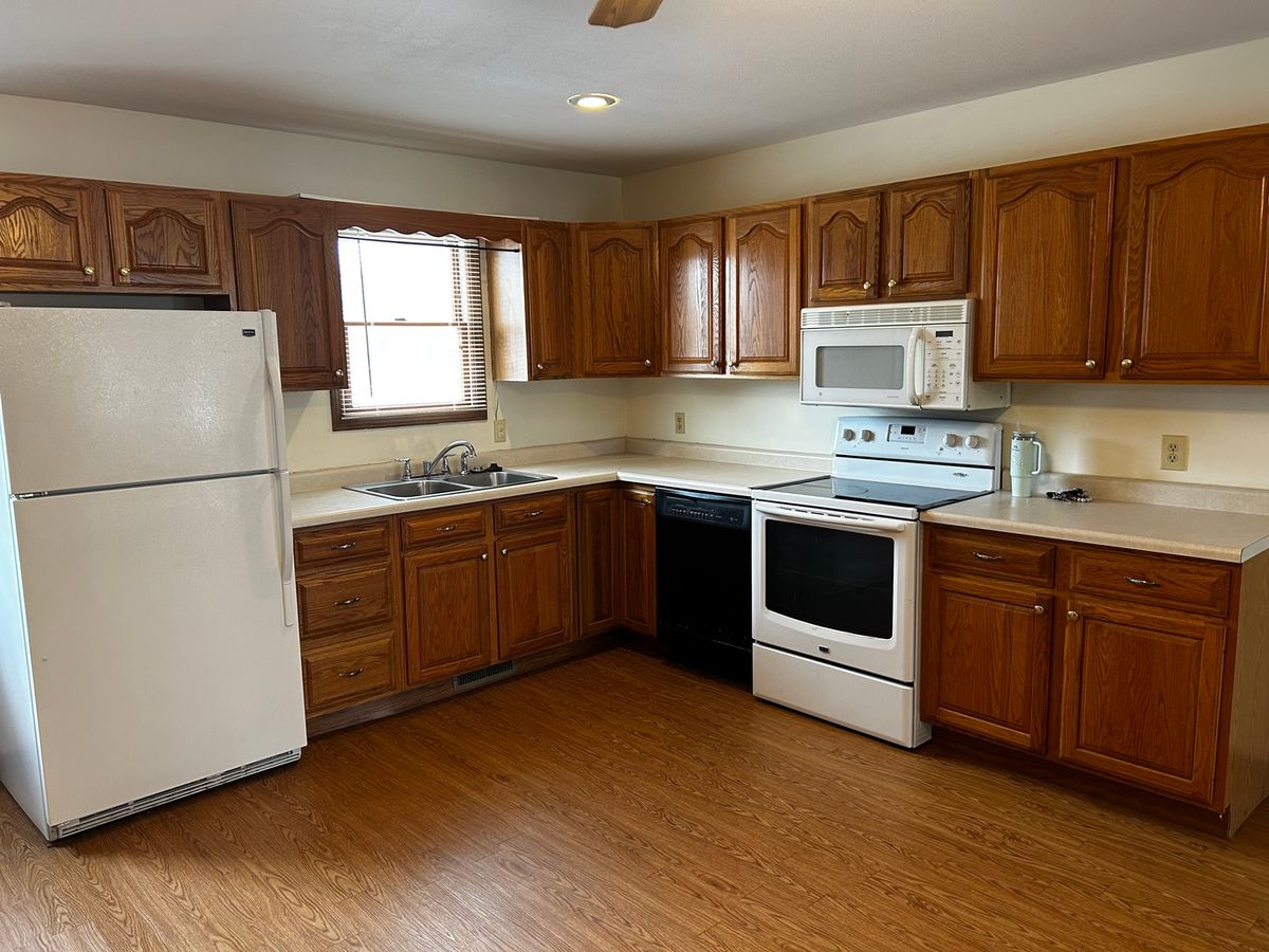 107 S Oak Street, Assumption, IL 62510