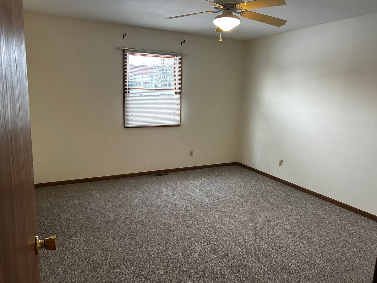 107 S Oak Street, Assumption, IL 62510