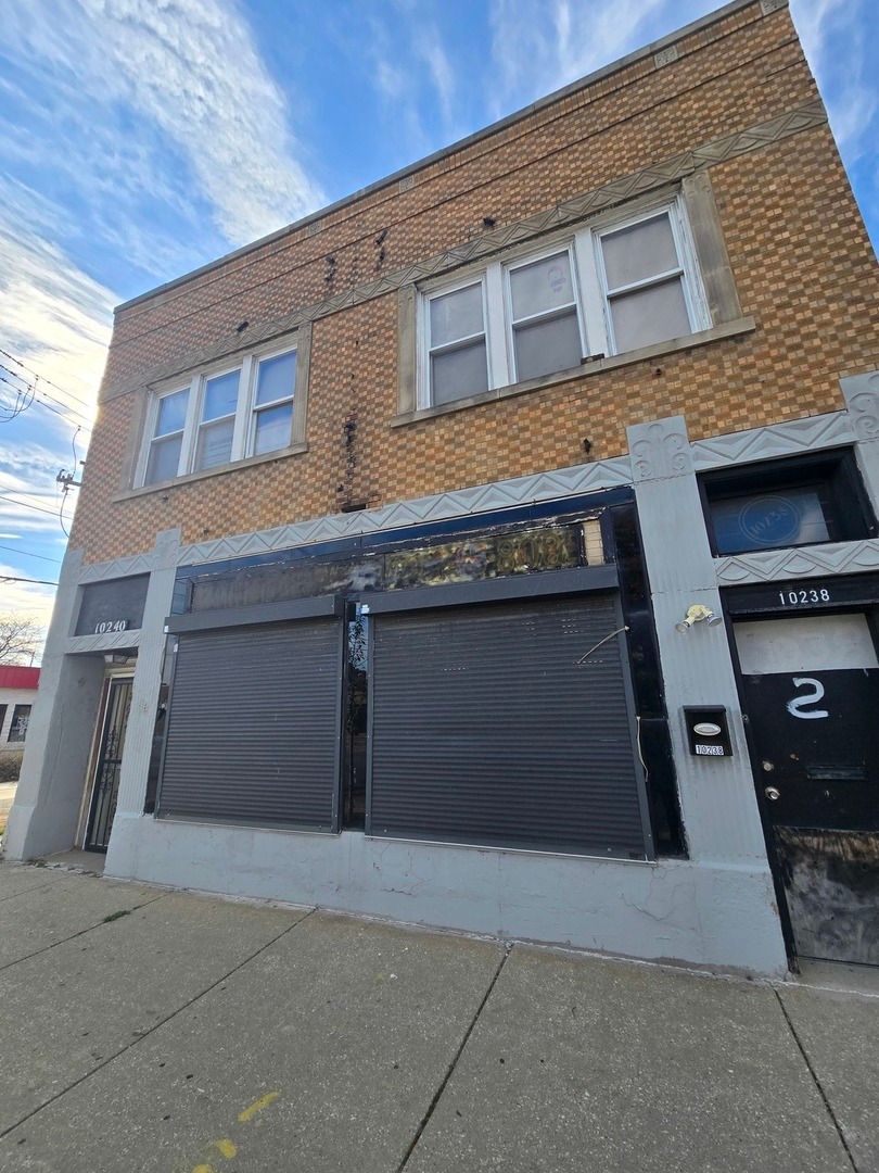 10238 S Halsted Avenue #1 — Chicago, IL 60628