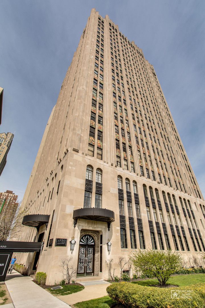 4950 S Chicago Beach Drive #13B — Chicago, IL 60615