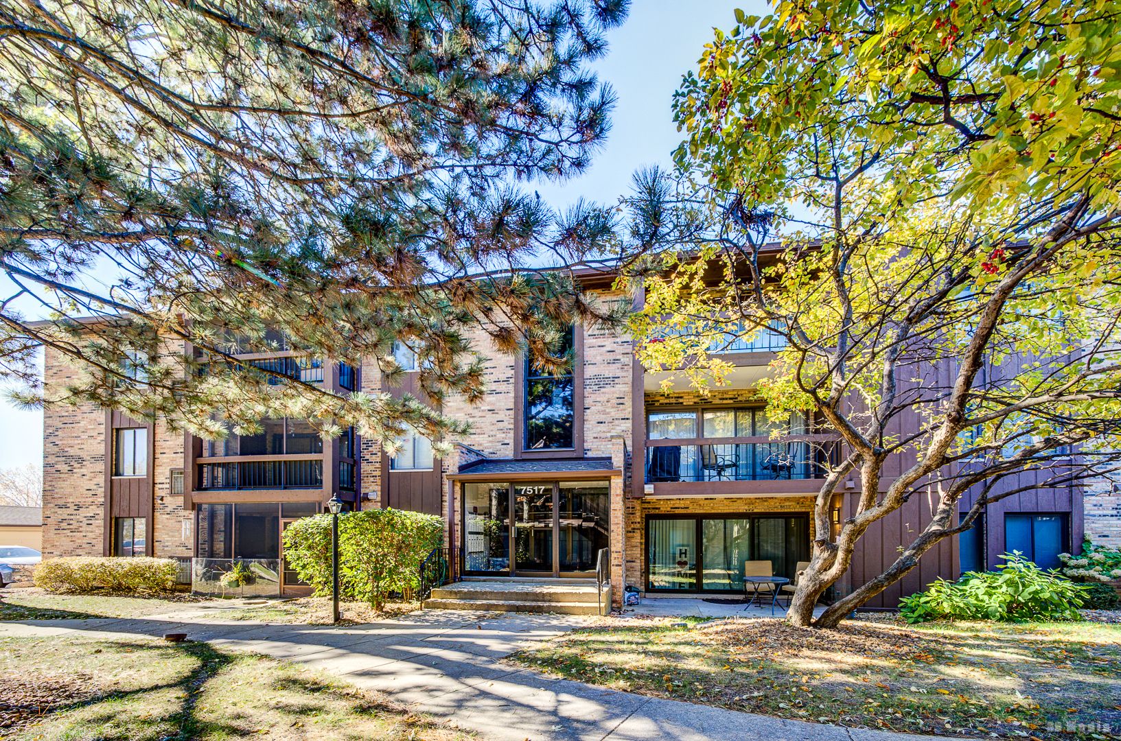 7517 175th Street #331 — Tinley Park, IL 60477