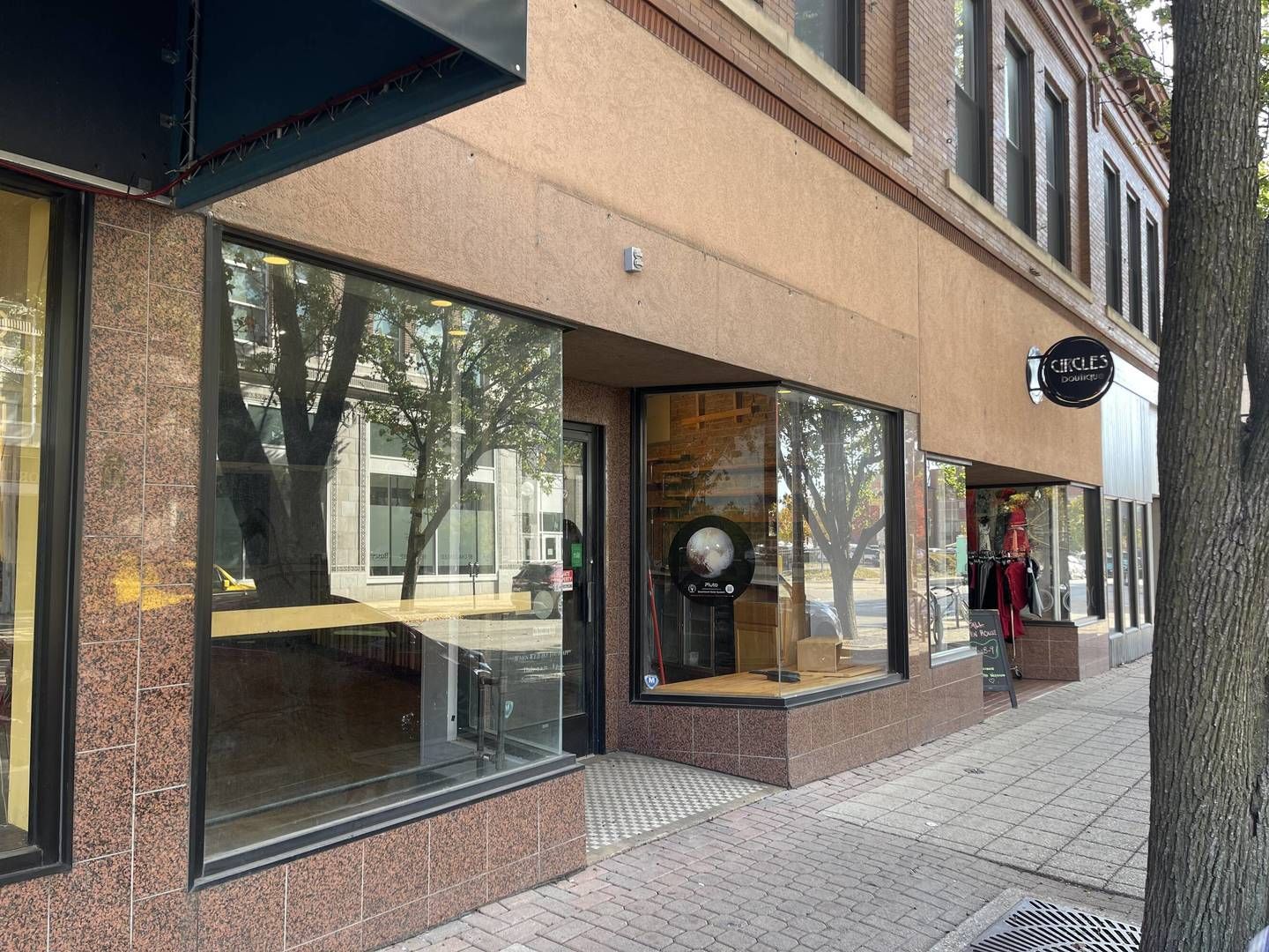 116 N Neil Street — Champaign, IL 61820