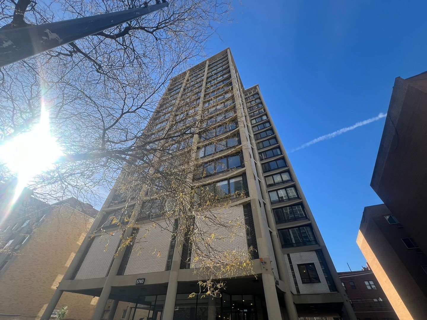 5740 Sheridan Road — Chicago, IL 60660