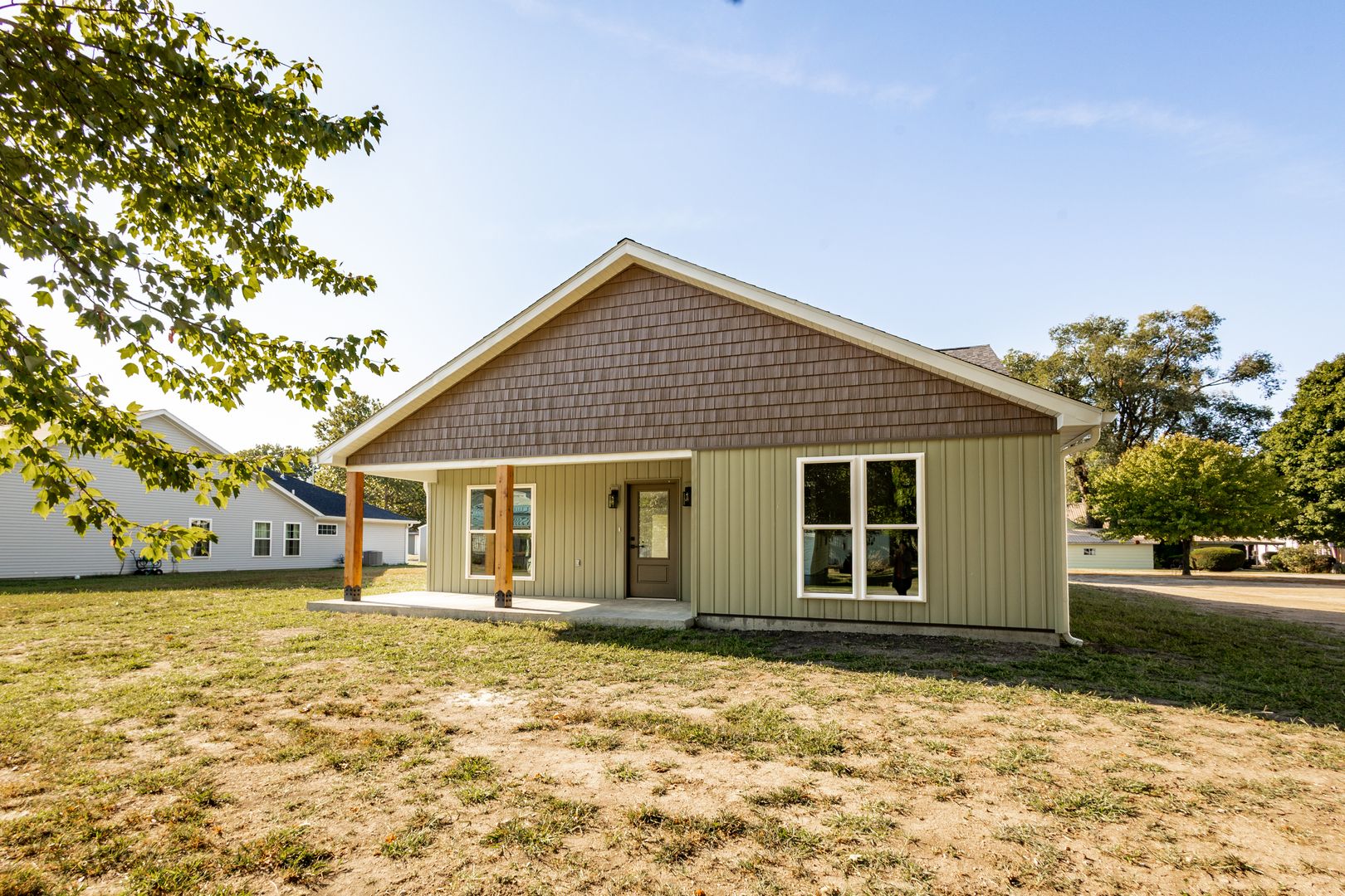 104 E North 2nd Street — Findlay, IL 62534