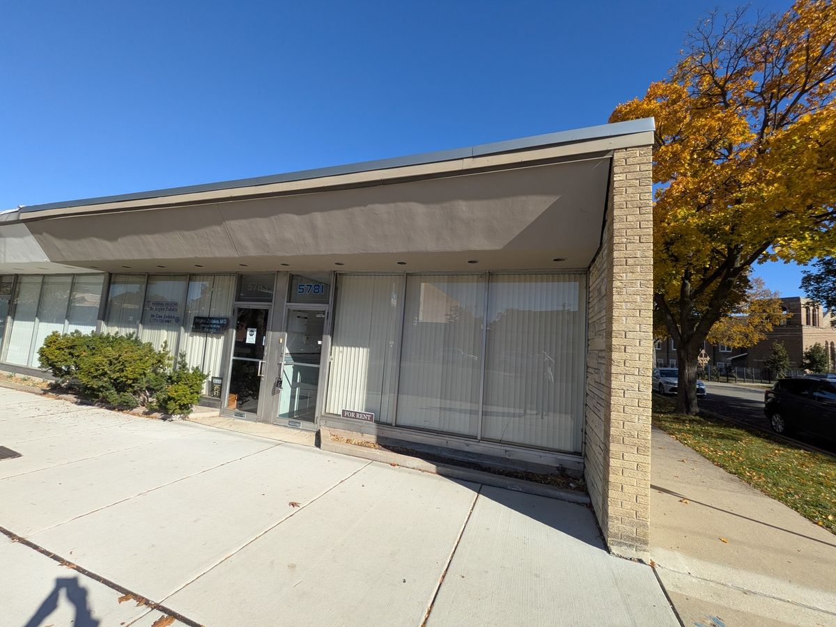 5781 Lincoln Avenue, Chicago, IL 60659