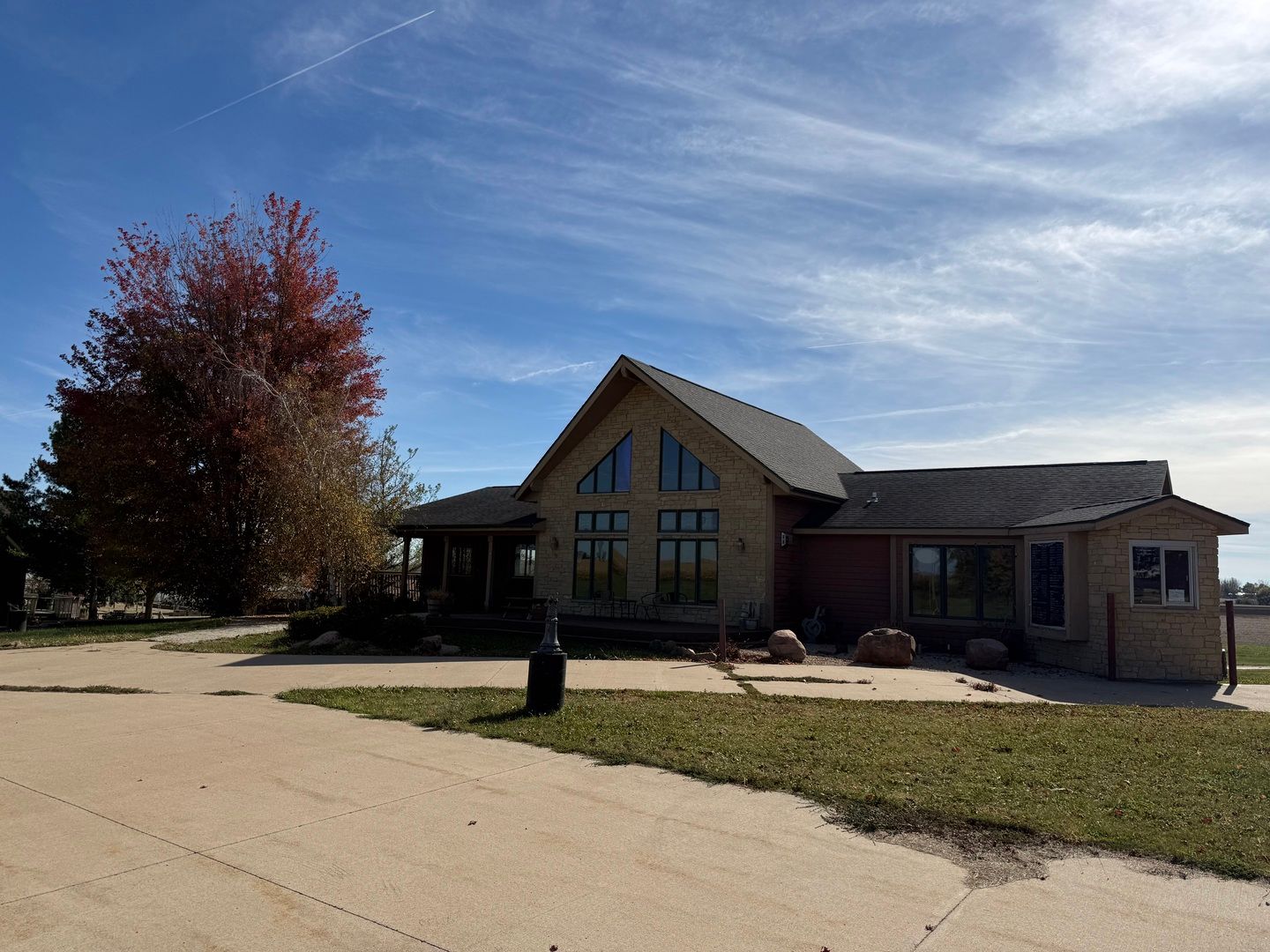 11379 US 20 Highway E — Stockton, IL 61085