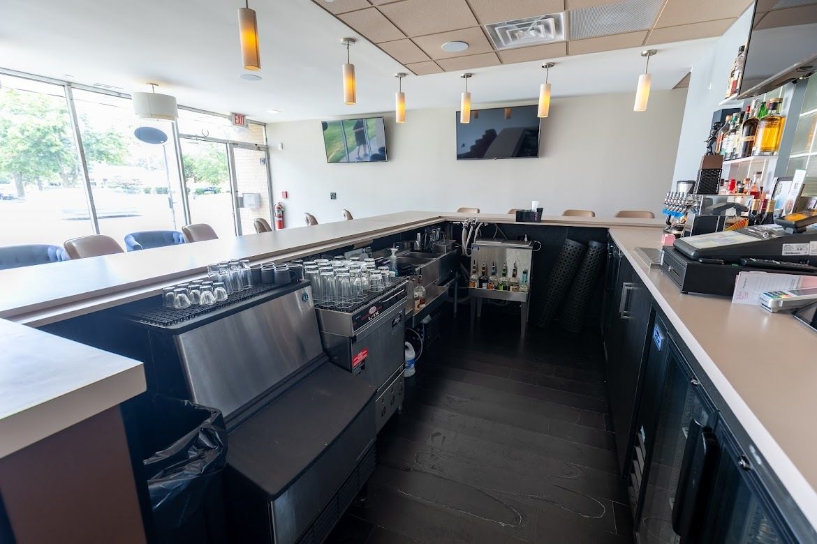 8905 Cermak Road, North Riverside, IL 60546