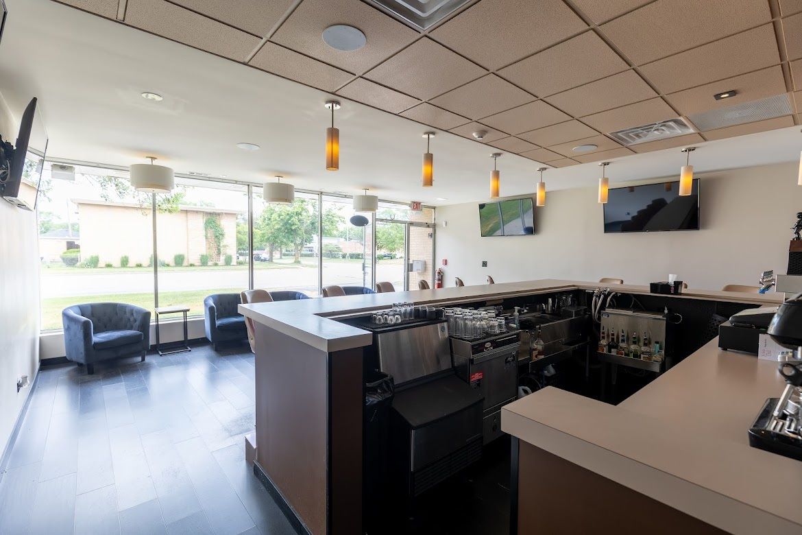 8905 Cermak Road, North Riverside, IL 60546