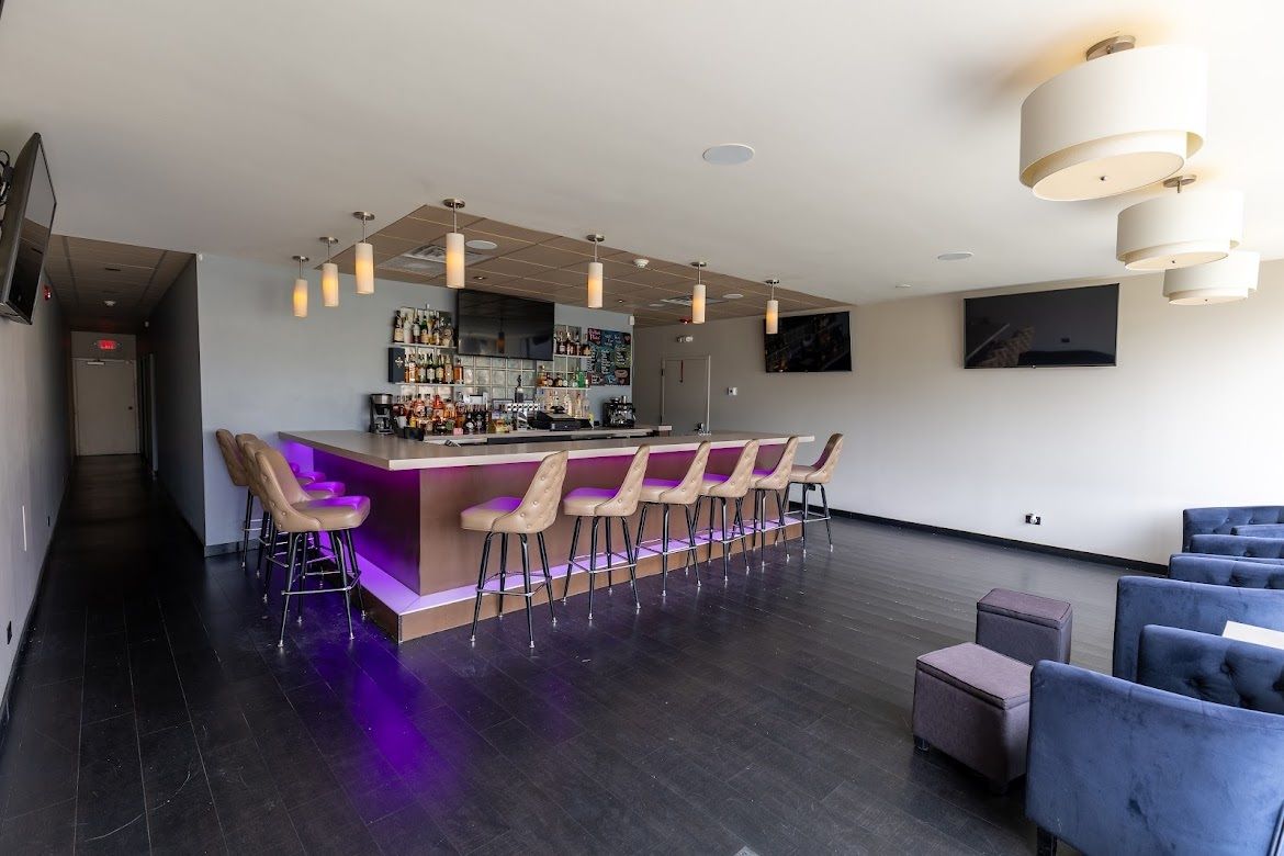 8905 Cermak Road, North Riverside, IL 60546