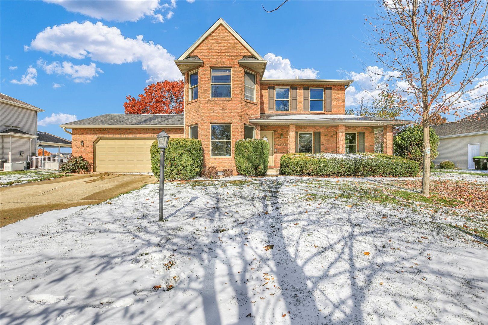 808 Lakeshore Drive — Tuscola, IL 61953