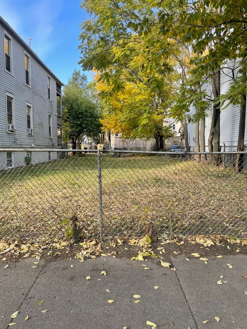 6418 S Sangamon Street — Chicago, IL 60621