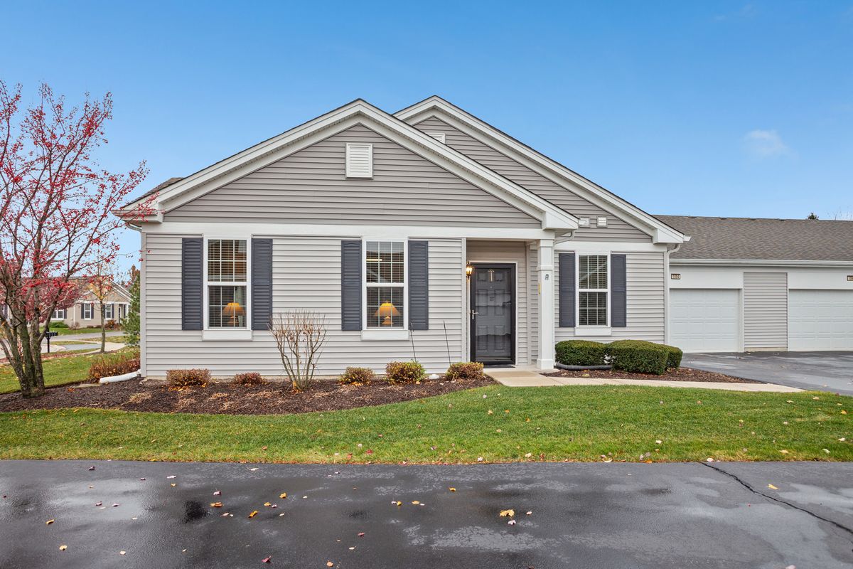 1594 Hannah Lane, Pingree Grove, IL 60140