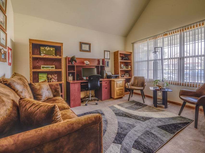 10123 Azalea Drive, Crown Point, IN 46307