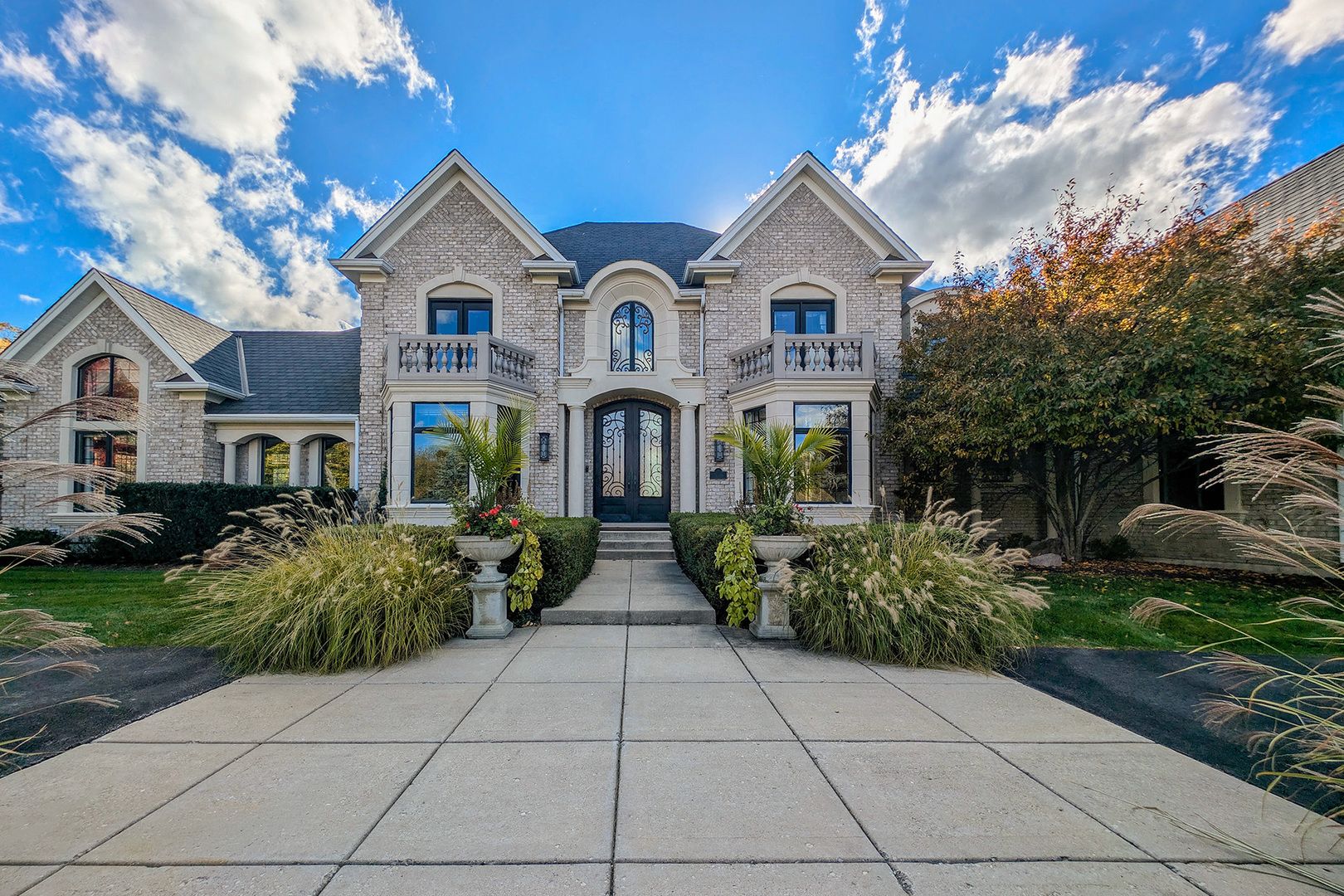 5N195 Dover Hill Road — St. Charles, IL 60175