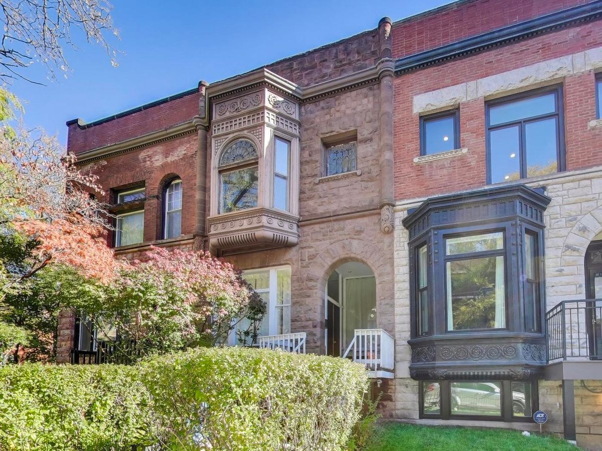 5203 Dorchester Avenue, Chicago, IL 60615