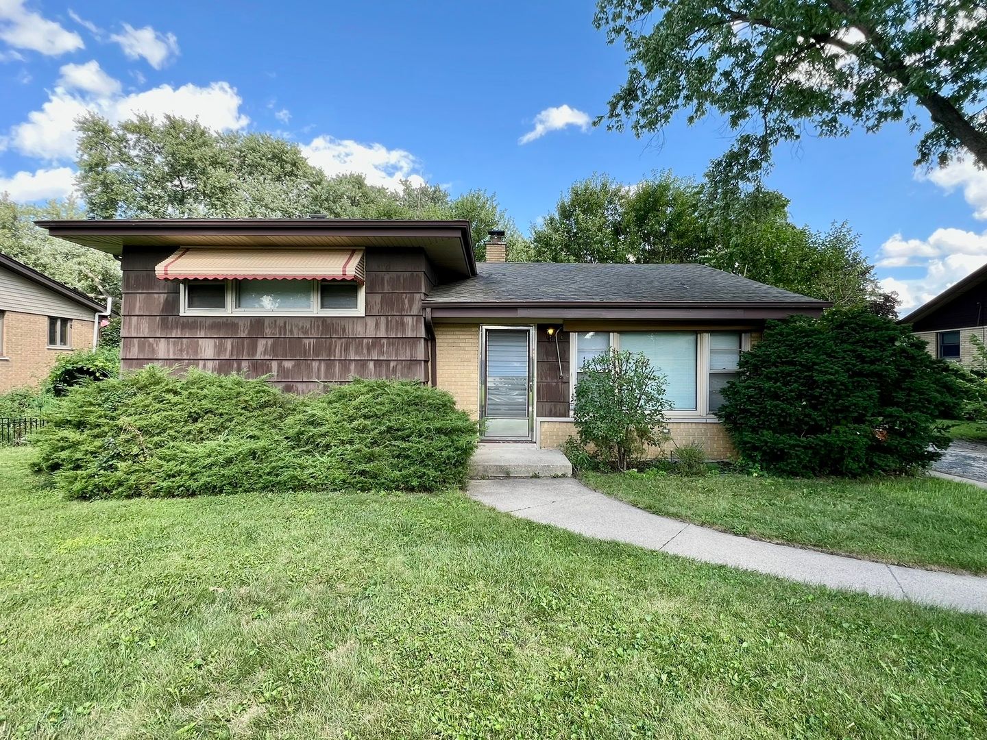 12513 S McVickers Avenue — Palos Heights, IL 60463