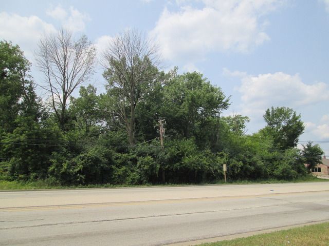 20412 N Rand Road N, Deer Park, IL 60047