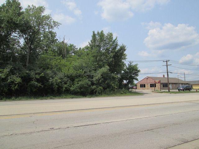 20412 N Rand Road N, Deer Park, IL 60047