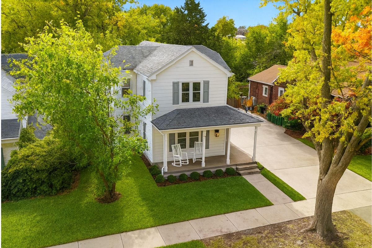 1205 Champaign Avenue, Mattoon, IL 61938