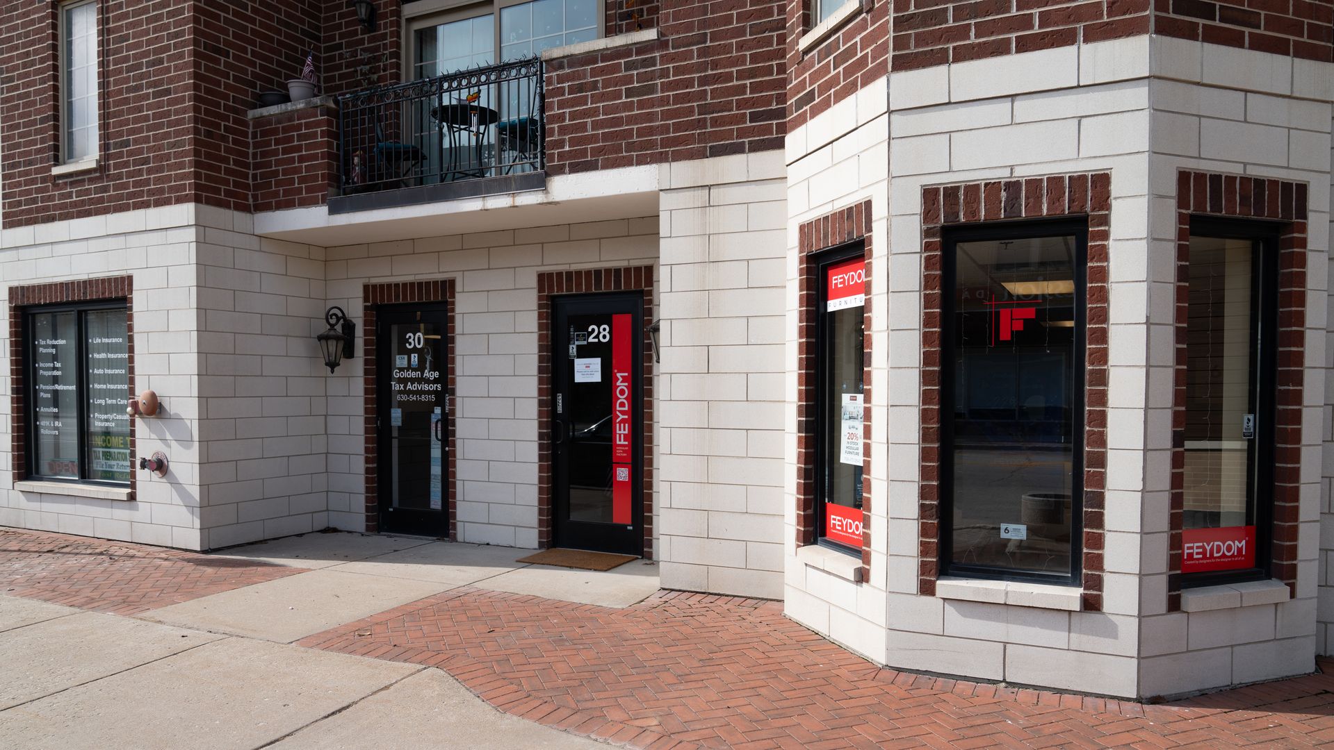 36 S Cass Avenue #28 — Westmont, IL 60559