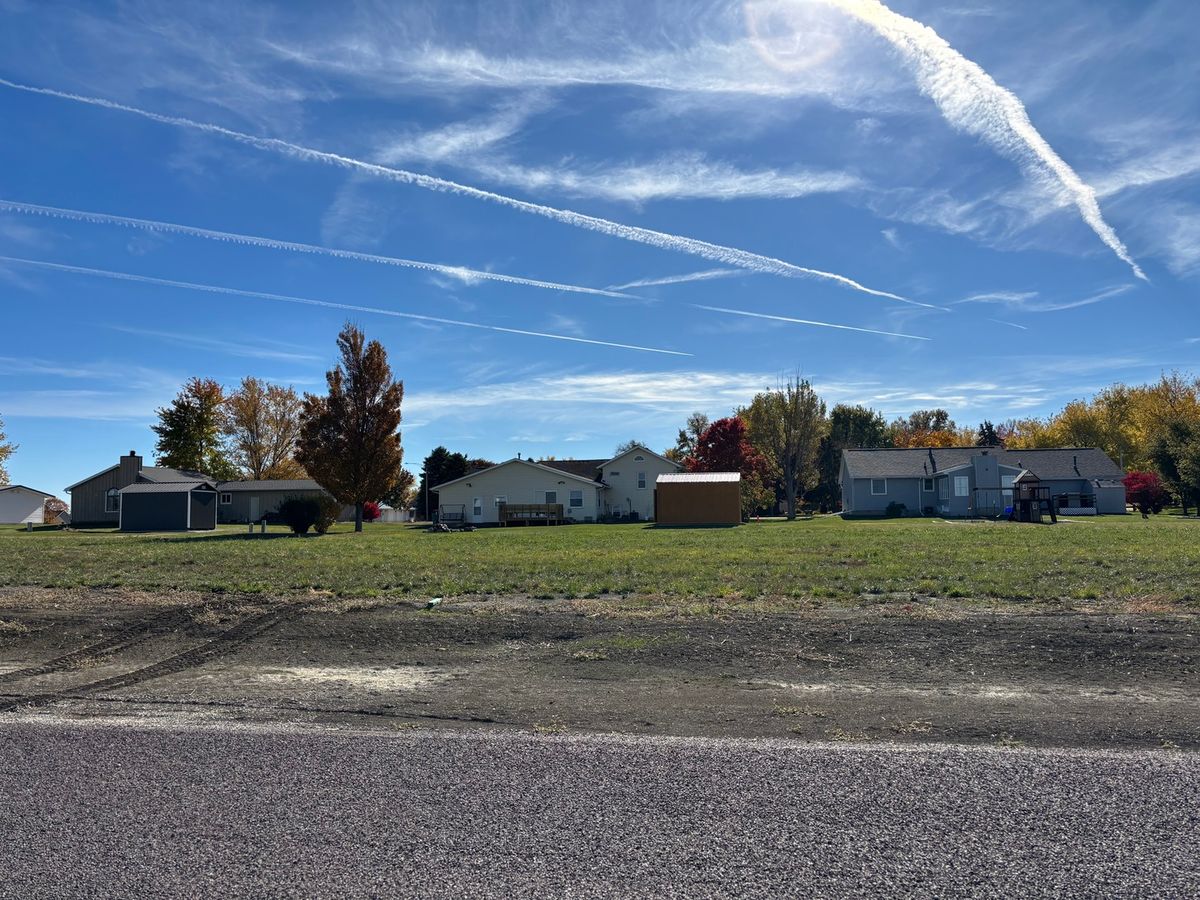 207 E 9th Street, Gridley, IL 61744