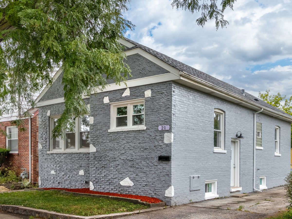 21 140th Court, Riverdale, IL 60827