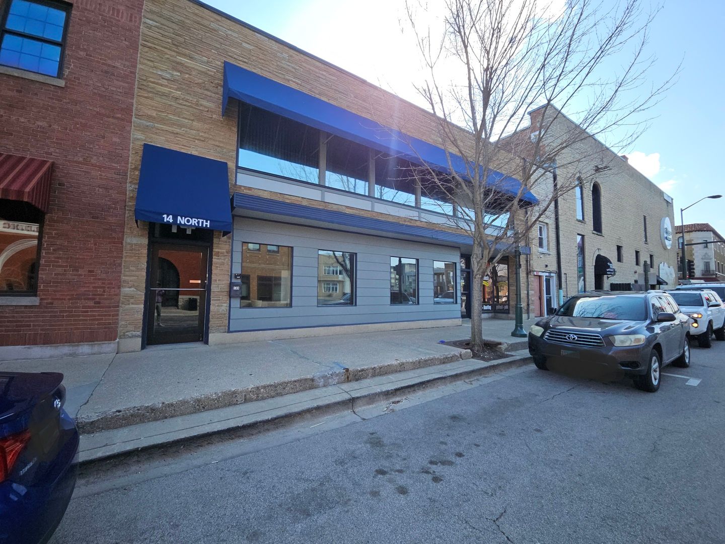 14 N Riverside Avenue #12-14 — St. Charles, IL 60174