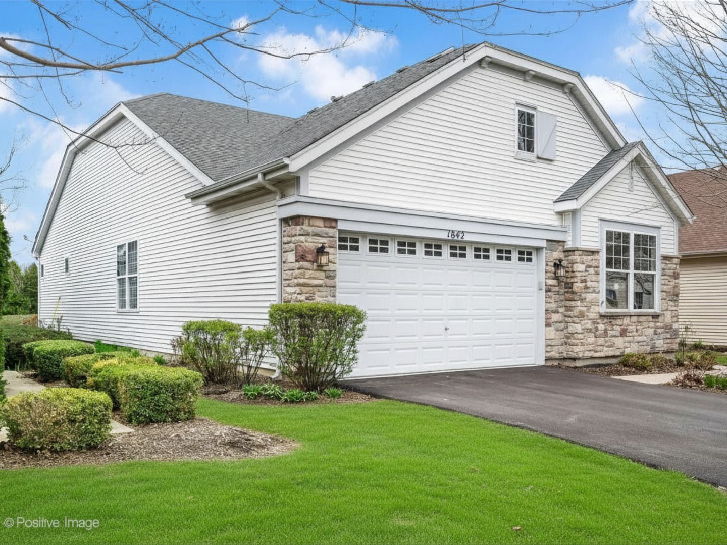 1842 Highbury Lane — Aurora, IL 60502