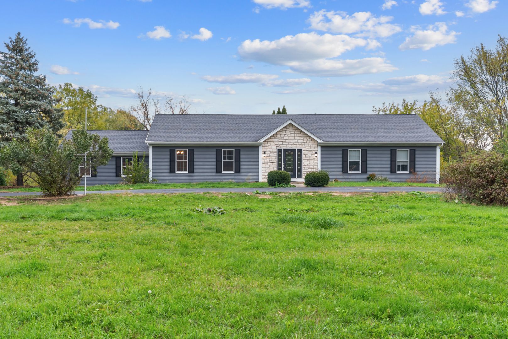36W340 Huntley Road — Dundee, IL 60118