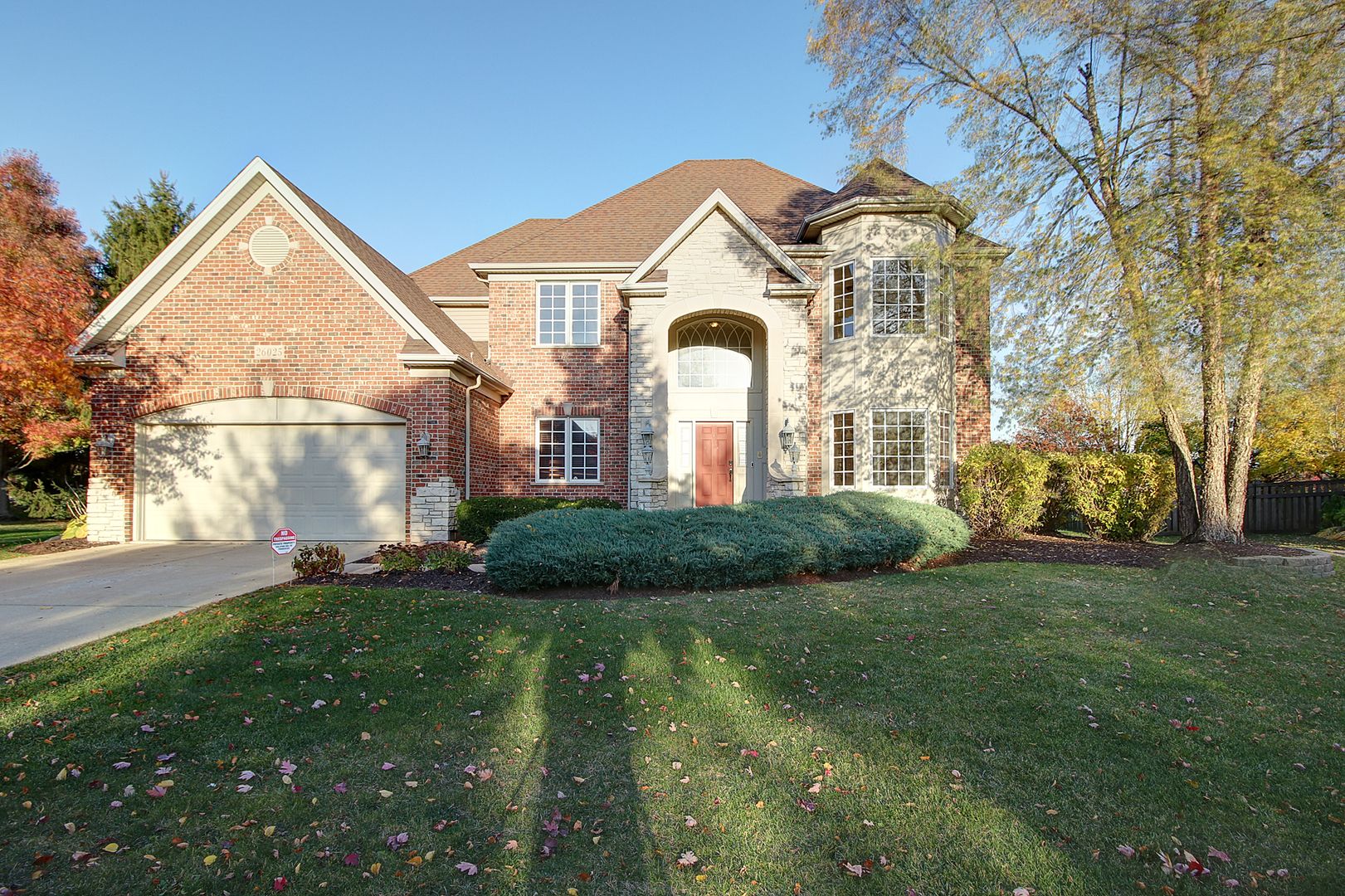 26025 Whispering Woods Circle — Plainfield, IL 60585