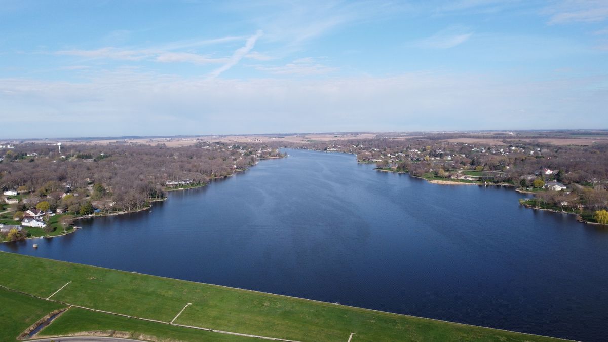 2185 Gainsboro Avenue, Davis, IL 61019