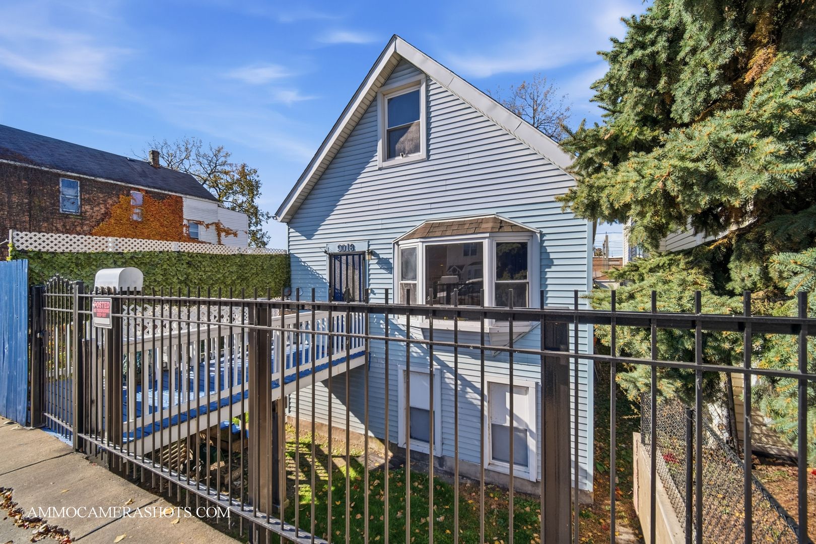 9018 Brandon Avenue — Chicago, IL 60617