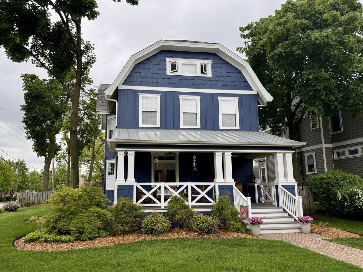 205 Cook Avenue, Libertyville, IL 60048