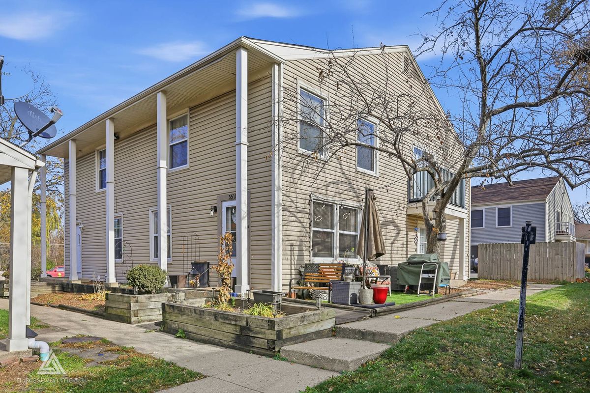 551 Sidney Avenue, Glendale Heights, IL 60139