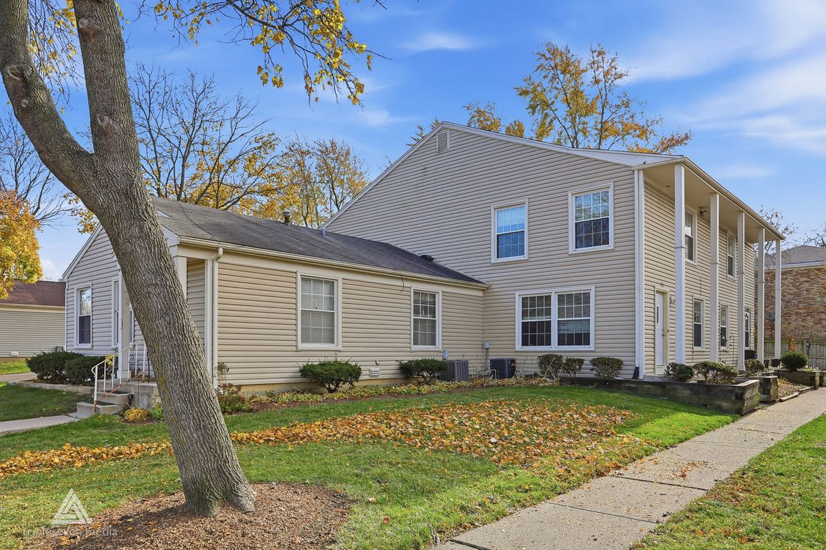 551 Sidney Avenue, Glendale Heights, IL 60139