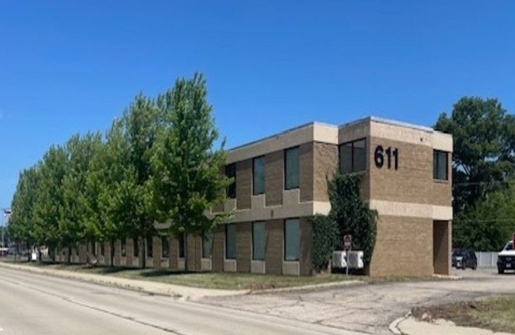 611 E Main Street — East Dundee, IL 60118