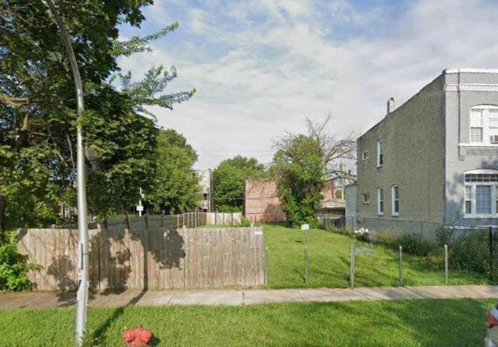 144 S Whipple Street — Chicago, IL 60612