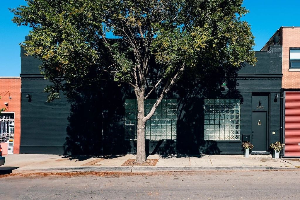 3146 Chicago Avenue — Chicago, IL 60622