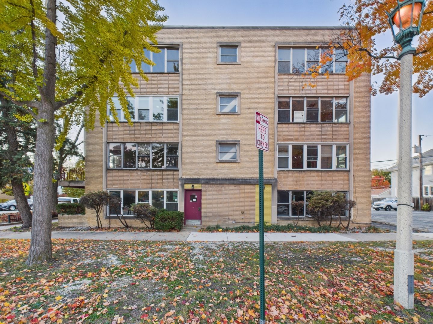300 Chicago Avenue #4N — Oak Park, IL 60302