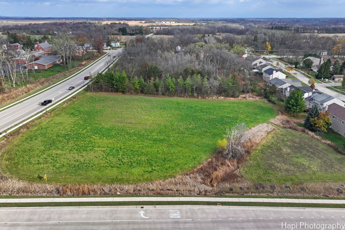 19135 W Milburn Road, Old Mill Creek, IL 60083