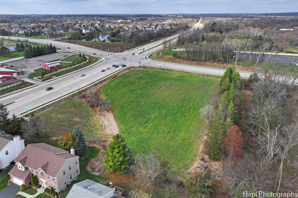19135 W Milburn Road, Old Mill Creek, IL 60083