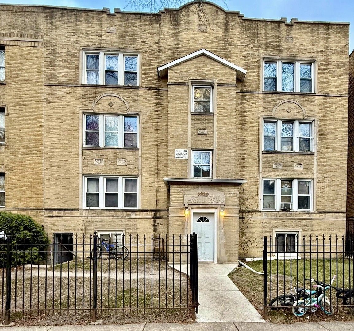 6215 Washtenaw Avenue, Chicago, IL 60659