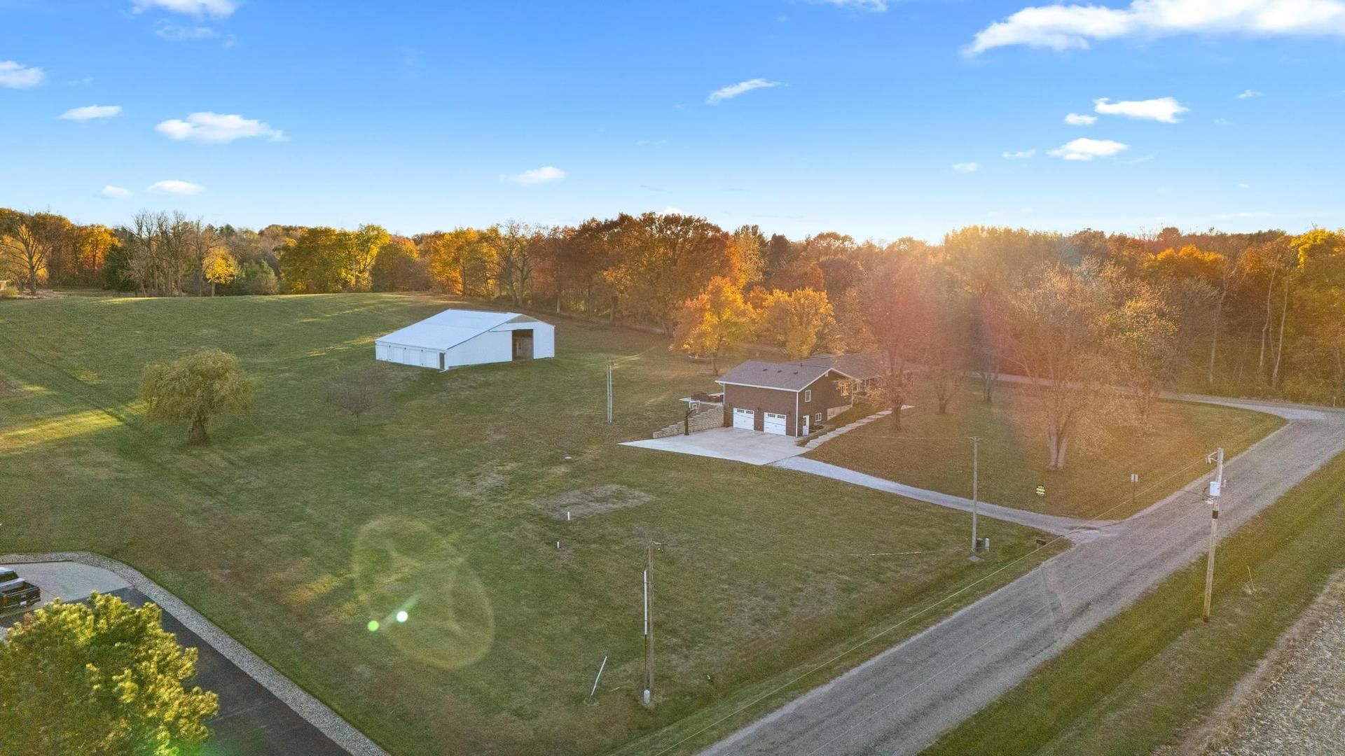 15945 Gresham Road — Mackinaw, IL 61755