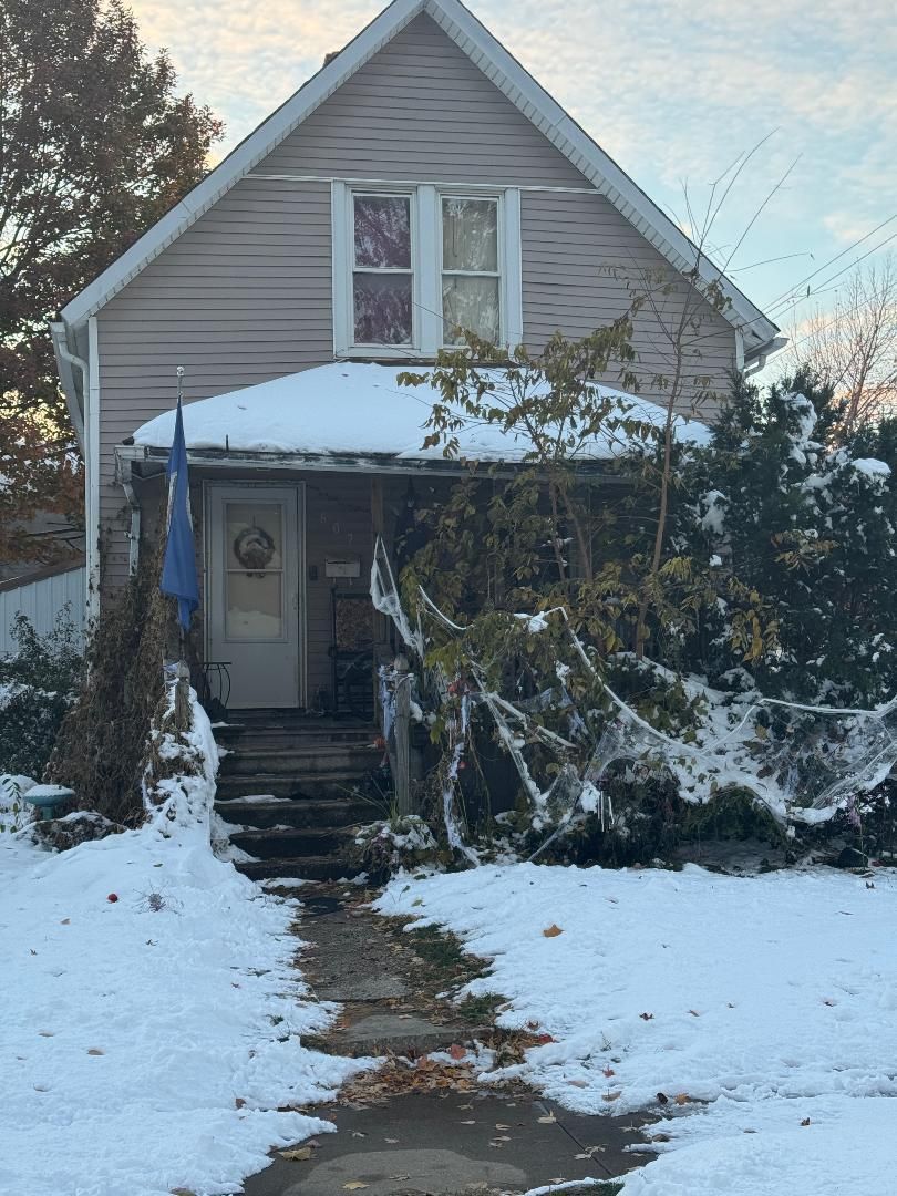 607 Elm Avenue, Kankakee, IL 60901