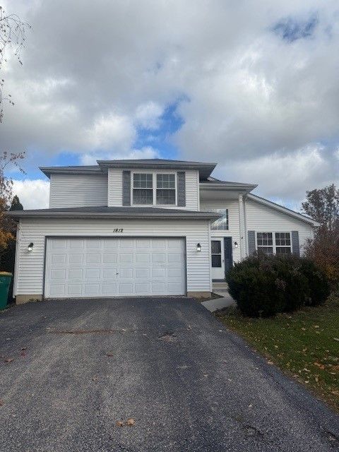 1812 Wake Island Drive, Joliet, IL 60435